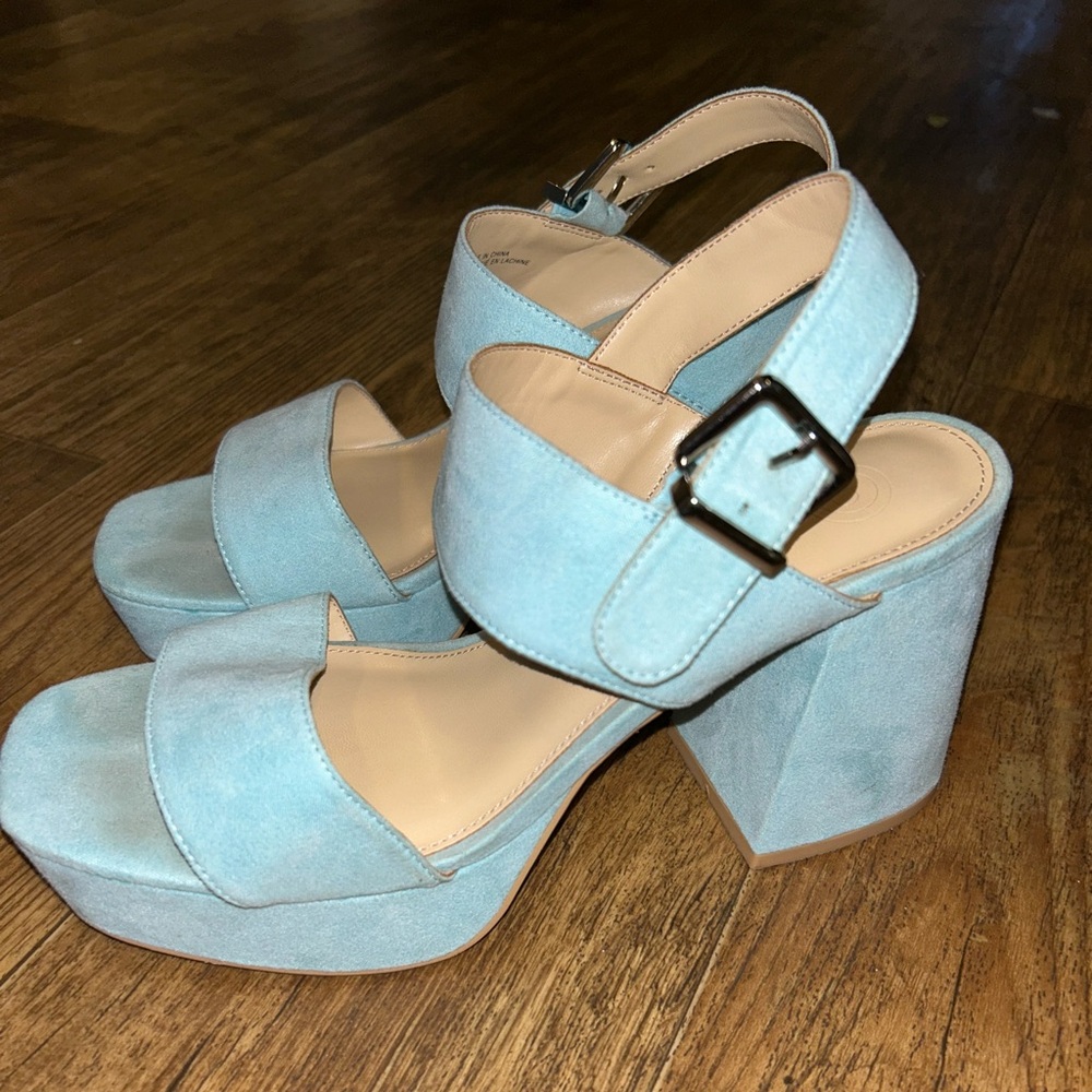 Urban Outfitters Baby Blue Chunky Heels. Size 9.